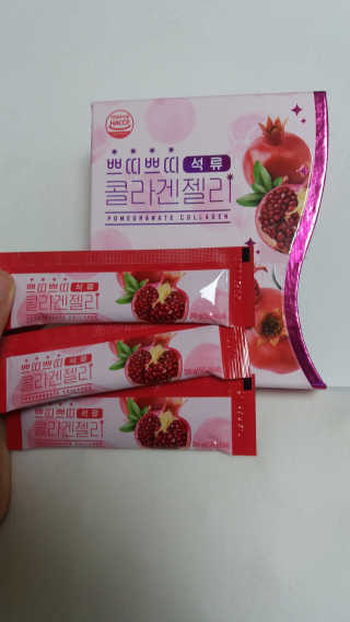 헬스업_쁘띠쁘띠석류콜라겐젤리_20g x 14포 — 5점을 준 리뷰어가 2020년 8월 올린 사용 사진