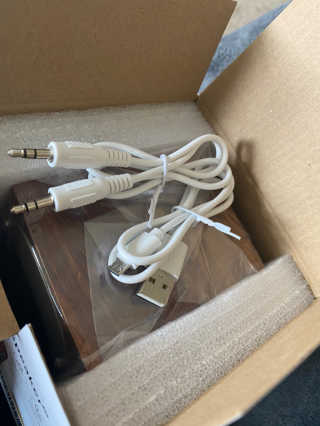 SEVIZ MINI10W 레트로 블루투스 스피커 — 5점을 준 리뷰어가 2020년 9월 올린 사용 사진