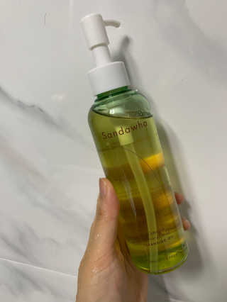 스킨큐어 산다화 순한 클렌징 동백 오일 200ml — 5점을 준 리뷰어가 2020년 6월 올린 사용 사진