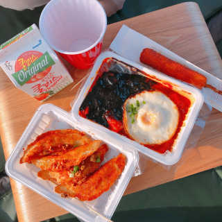 죠스떡볶이 [죠스푸드] 짜빠떡볶이+떡또그+범벅만두 신메뉴 3종 — 5점을 준 리뷰어가 2020년 4월 올린 사용 사진