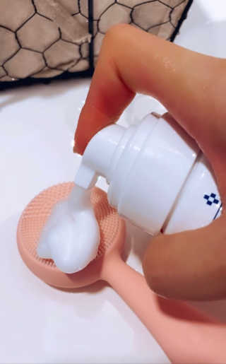 트리티스 [TREATIS] Bubble Foam Cleanser 200ml — 5점을 준 리뷰어가 2020년 12월 올린 사용 사진