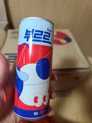 [칼로리 걱정 NO 제로칼로리 탄산음료]  부담없이 즐기는 부르르Brrr~~ 제로 콜라 — 4점을 준 리뷰어가 2020년 12월 올린 사용 사진