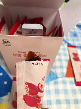 365더건강 에버뷰티 석류콜라겐 젤리 — 5점을 준 리뷰어가 2020년 9월 올린 사용 사진
