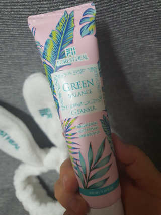 포레스트힐 SS 그린 밸런스 클렌져 100ml + 헤어밴드 — 5점을 준 리뷰어가 2020년 4월 올린 사용 사진