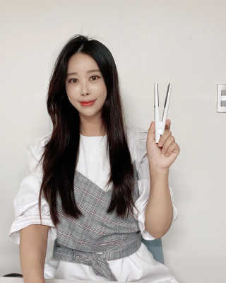 모즈헤어 휴대용 미니 고데기 — 5점을 준 리뷰어가 2020년 9월 올린 사용 사진