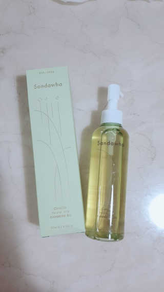 스킨큐어 산다화 순한 클렌징 동백 오일 200ml — 5점을 준 리뷰어가 2020년 4월 올린 사용 사진