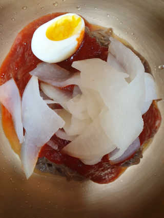 [해주냉면] 신천맛집 매운 비빔냉면 2인분 + 무절임 — 3점을 준 리뷰어가 2020년 5월 올린 사용 사진