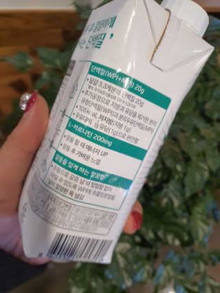 셀렉스스포츠 셀렉스 스포츠 드링크 초콜릿 _ 330ml x 12팩 — 5점을 준 리뷰어가 2020년 11월 올린 사용 사진