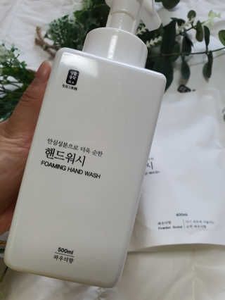 [생활공작소]핸드워시 용기 500ml 1개+리필 400ml 2개 — 5점을 준 리뷰어가 2020년 8월 올린 사용 사진