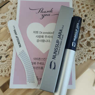 닥터존스킨 눈썹자라 — 5점을 준 리뷰어가 2020년 8월 올린 사용 사진