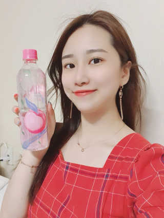 아쿠아스 플레이버워터 [아쿠아스] 제로칼로리 플레이버워터 복숭아/청포도 1BOX 20개입 — 5점을 준 리뷰어가 2020년 6월 올린 사용 사진