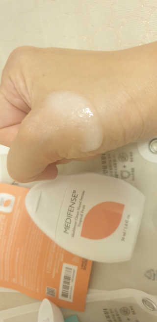 메디펜스 클린 핸드 세럼  2종 랜덤증정 — 4점을 준 리뷰어가 2020년 9월 올린 사용 사진
