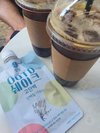 [꾸콤] 참참 OOTD쉐이크 고단백 일주일세트 50g x 5 — 5점을 준 리뷰어가 2020년 9월 올린 사용 사진