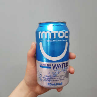 일화 아임톡 탄산수 355ml X 24캔 — 4.5점을 준 리뷰어가 2020년 4월 올린 사용 사진