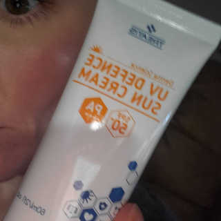 트리티스 US [TREATIS] UV Defence Sun Cream PA+++ / SPF50+ — 5점을 준 리뷰어가 2020년 11월 올린 사용 사진