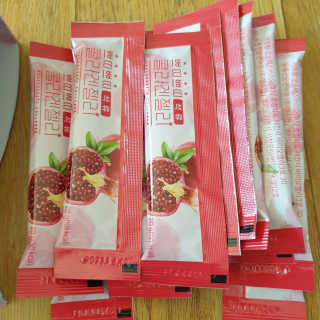 헬스업_쁘띠쁘띠석류콜라겐젤리_20g x 14포 — 4.5점을 준 리뷰어가 2020년 10월 올린 사용 사진