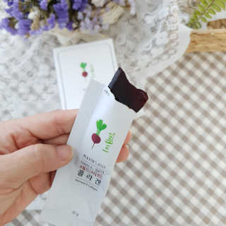 유유네이처 머빈스 젤리 레드비트 콜라겐 — 5점을 준 리뷰어가 2020년 8월 올린 사용 사진