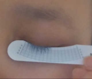 닥터존스킨 눈썹자라 — 4점을 준 리뷰어가 2020년 8월 올린 사용 사진