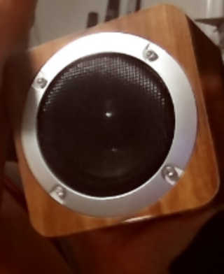 SEVIZ MINI10W 레트로 블루투스 스피커 — 5점을 준 리뷰어가 2020년 8월 올린 사용 사진