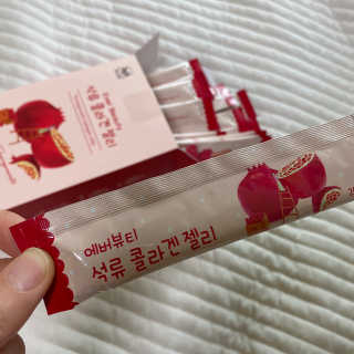 365더건강 에버뷰티 석류콜라겐 젤리 — 5점을 준 리뷰어가 2020년 6월 올린 사용 사진
