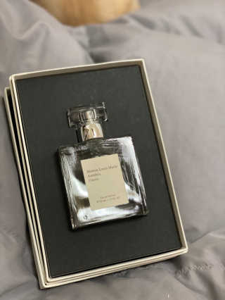 메종 루이 마리 안티드리스 카시스 오드퍼퓸 50ml — 4.5점을 준 리뷰어가 2020년 12월 올린 사용 사진