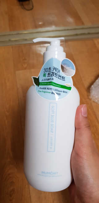 멈칫 향기좋은 약산성 샴푸, 단백질 퀵트리트먼트 택1 — 4점을 준 리뷰어가 2020년 6월 올린 사용 사진