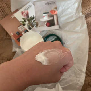 인그람스 캠퍼 크림 오리지널 300ml — 4.5점을 준 리뷰어가 2020년 4월 올린 사용 사진