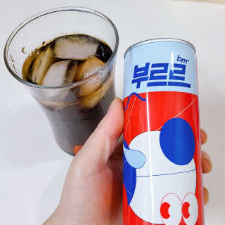 [칼로리 걱정 NO 제로칼로리 탄산음료]  부담없이 즐기는 부르르Brrr~~ 제로 콜라 — 3점을 준 리뷰어가 2020년 12월 올린 사용 사진