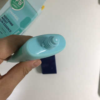 메디힐 수딩 모이스트 선에센스 / 톤업 핑크 선크림 2종 — 5점을 준 리뷰어가 2020년 4월 올린 사용 사진