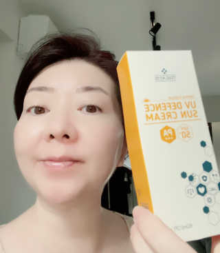 트리티스 SG_[TREATIS] UV Defence Sun Cream — 5점을 준 리뷰어가 2020년 12월 올린 사용 사진