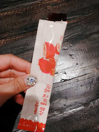 365더건강 에버뷰티 석류콜라겐 젤리 — 5점을 준 리뷰어가 2020년 8월 올린 사용 사진