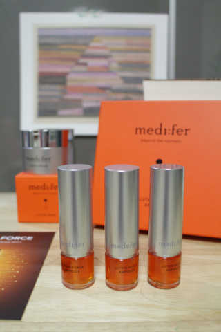 메디페르 [ 1+1 ] 루테인앰플세트 1개 + 루테인크림 50ml 1개 — 5점을 준 리뷰어가 2020년 11월 올린 사용 사진