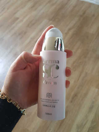 derma SC-Cream 더마에스씨 크림 100ml — 5점을 준 리뷰어가 2020년 4월 올린 사용 사진
