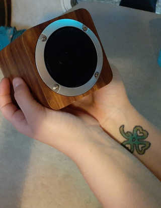 SEVIZ MINI10W 레트로 블루투스 스피커 — 5점을 준 리뷰어가 2020년 10월 올린 사용 사진