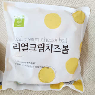 가치식탁 리얼치즈스틱, 리얼크림치즈볼 — 5점을 준 리뷰어가 2020년 5월 올린 사용 사진