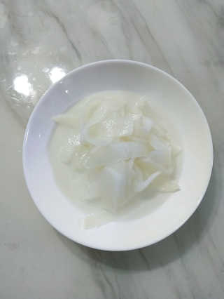 [해주냉면] 신천맛집 매운 비빔냉면 2인분 + 무절임 — 3점을 준 리뷰어가 2020년 5월 올린 사용 사진