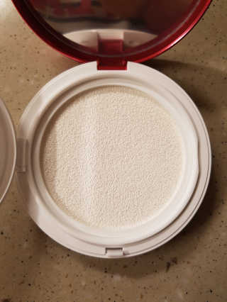 [소그냅] 빅 쿨링핏 썬쿠션 SPF 50+PA++++ — 5점을 준 리뷰어가 2020년 4월 올린 사용 사진