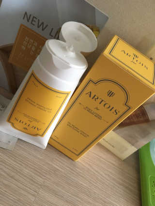 아르투아 ARTOIS 꽃밭에 누운듯 은은한 꽃향기, 아르투아 자르 바디로션 — 5점을 준 리뷰어가 2020년 7월 올린 사용 사진