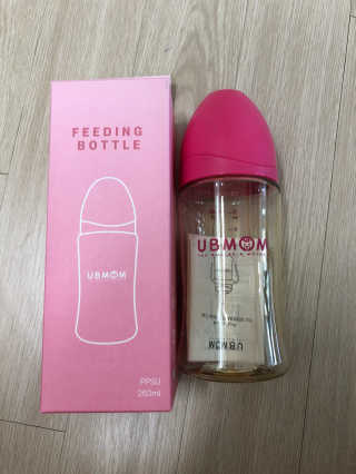 유비맘 PPSU 젖병 노꼭지_260ml_컬러 랜덤 발송 — 5점을 준 리뷰어가 2020년 9월 올린 사용 사진