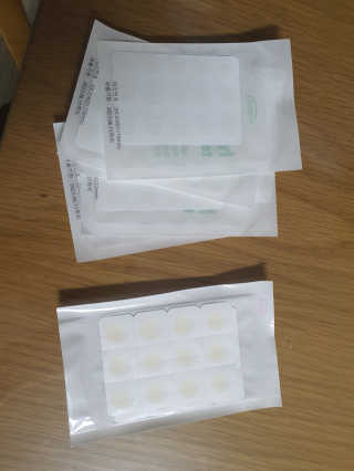 엘라밴드 하이드로 도트 스팟패치 12mm, 티트리 — 5점을 준 리뷰어가 2020년 8월 올린 사용 사진