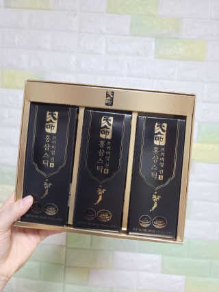 헬스업_천명진프리미엄홍삼스틱_10ml x 30포 — 5점을 준 리뷰어가 2020년 7월 올린 사용 사진
