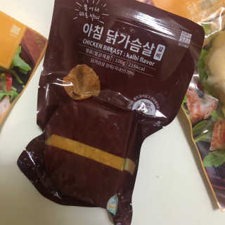 바로 먹는 아침 실온보관 닭가슴살 6종 — 4.5점을 준 리뷰어가 2020년 9월 올린 사용 사진