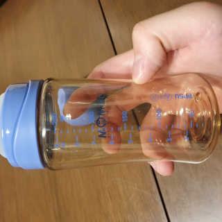 유비맘 PPSU 젖병 노꼭지_260ml_컬러 랜덤 발송 — 5점을 준 리뷰어가 2020년 9월 올린 사용 사진