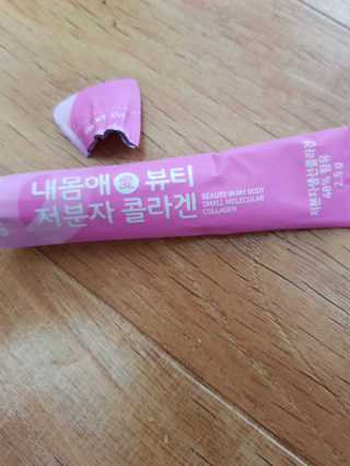 서울약사신협_내몸애뷰티저분자콜라겐_2.5g 50포 — 4점을 준 리뷰어가 2020년 5월 올린 사용 사진