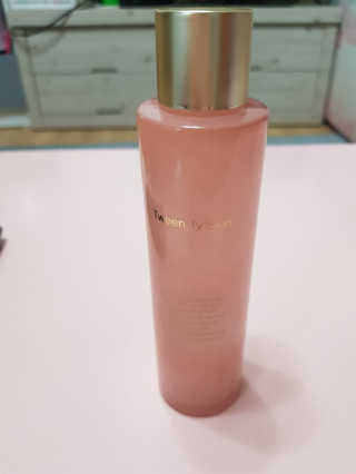 Tween.Ty Skin 트웬티스킨 뉴트리 토너 프리미엄 라인 — 5점을 준 리뷰어가 2020년 10월 올린 사용 사진
