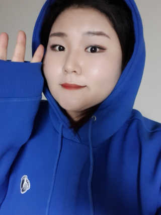 브랜디드라이프스타일코리아 행텐 헤리티지 후드 티셔츠 — 5점을 준 리뷰어가 2020년 11월 올린 사용 사진