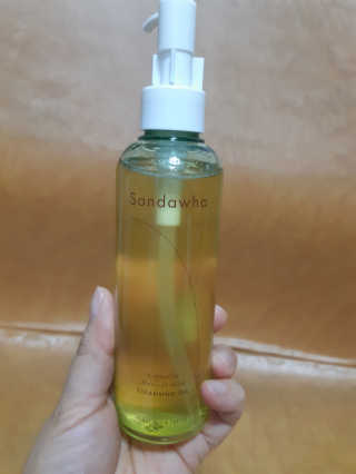스킨큐어 산다화 순한 클렌징 동백 오일 200ml — 5점을 준 리뷰어가 2020년 5월 올린 사용 사진