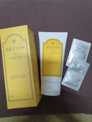 아르투아 ARTOIS 꽃밭에 누운듯 은은한 꽃향기, 아르투아 자르 바디로션 — 5점을 준 리뷰어가 2020년 7월 올린 사용 사진