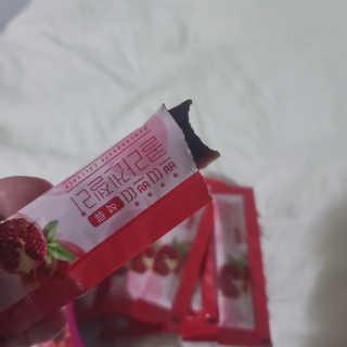 헬스업_쁘띠쁘띠석류콜라겐젤리_20g x 14포 — 4점을 준 리뷰어가 2020년 10월 올린 사용 사진