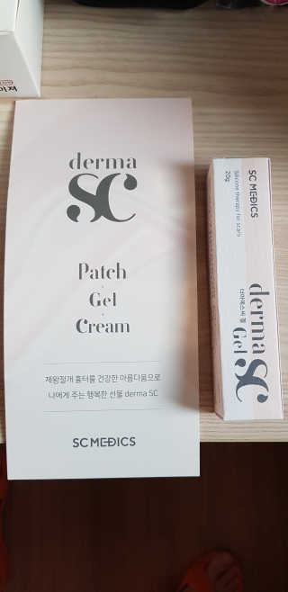 derma SC-Gel 더마에스씨 겔 20g — 5점을 준 리뷰어가 2020년 4월 올린 사용 사진